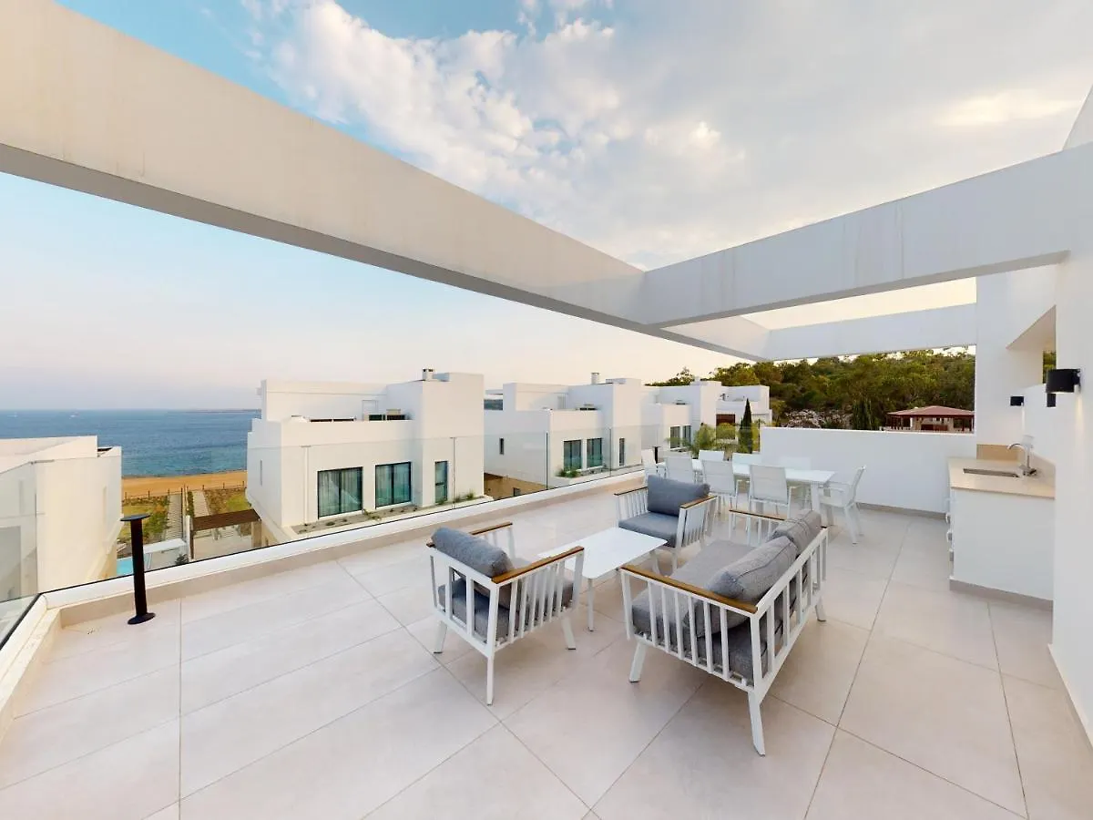 Sanders Bayfront Luxury Villas Protaras