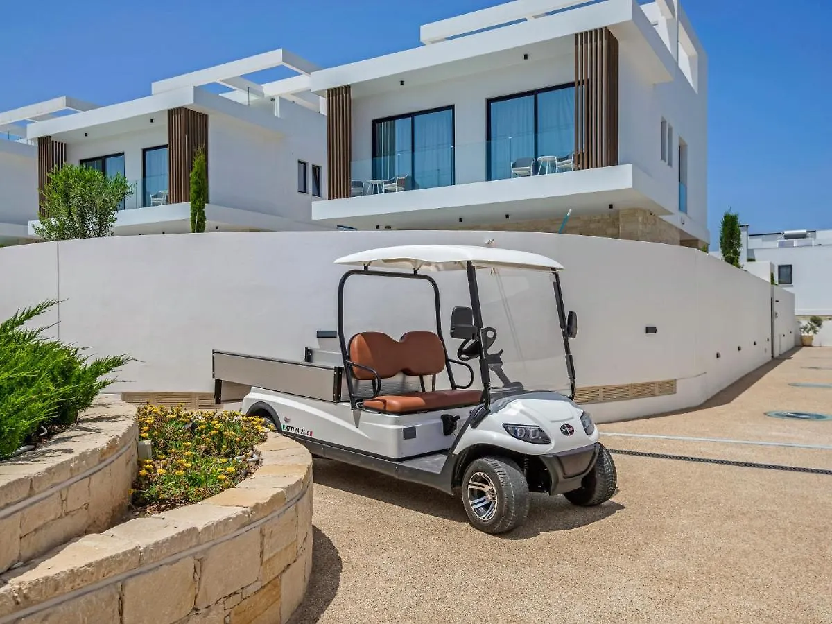 Sanders Bayfront Luxury Villas Protaras 0*,
