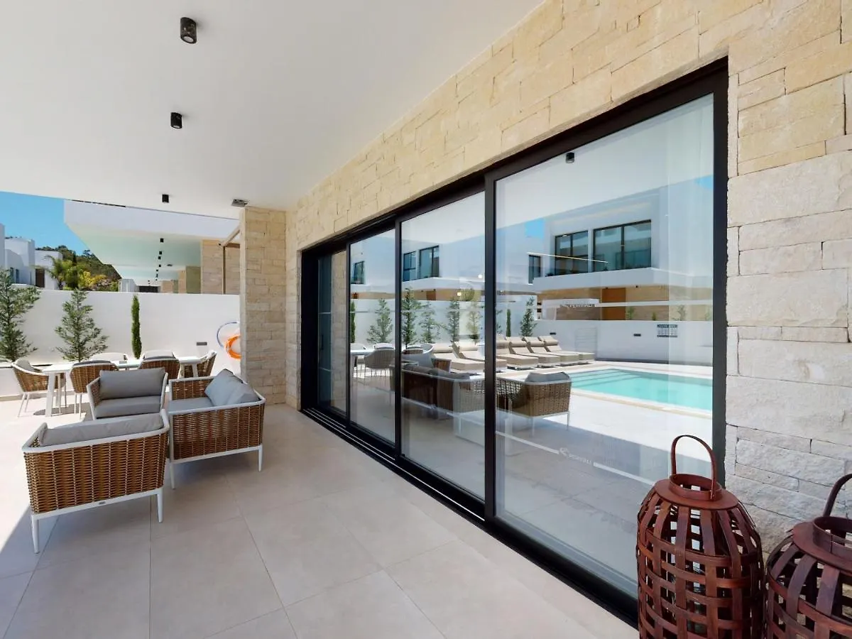 Sanders Bayfront Luxury Villas Protaras
