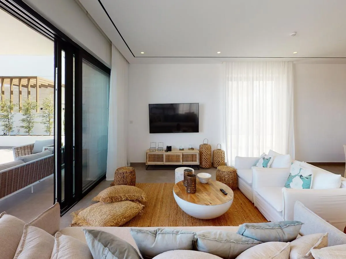 Sanders Bayfront Luxury Villas Protaras 0*,